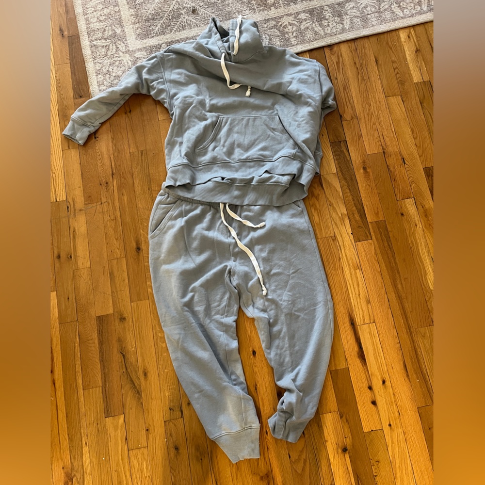 Aerie cozy matching set